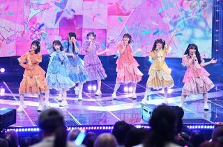 SWEET STEADY、華やかなダンスで「ぱじゃまぱーてぃー！」披露　NHK音楽番組『JOYNT POPS』初登場で一夜限りのパフォーマンス