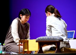 伊藤女流四段勝ちタイに　倉敷藤花戦３番勝負第２局