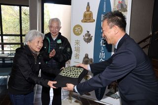 岡山県立博物館特別展「岡山の文化と出会う」　入場者１万人突破
