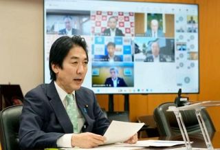 所得連動給付、負担の在り方協議　国が財源の３分の２以上
