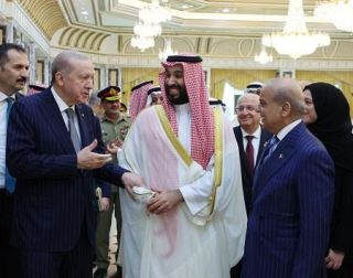 【イスラム３カ国が新協定】集団防衛、米抑止力補う　イラン対抗狙い、効果不明