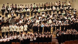中国地方中学生 吹奏楽演奏で〝競演〟　総社で演奏会、刺激や楽しさ共有