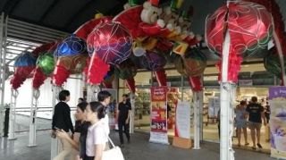 フィリピンのクリスマス消費に影落とす汚職問題