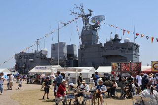 海自艦すごい迫力 ステージイベントも盛況　玉野で港フェス、１７日まで