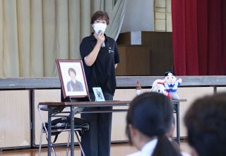 瀬戸内・邑久中生に命の大切さ訴え　交通事故で娘亡くした秋田さん