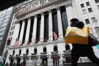 ＮＹ株１０００ドル超の大幅下落　中東緊迫化やＡＩ懸念重荷