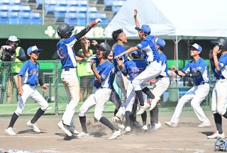 新見一中４度目頂点　全中ソフトボール
