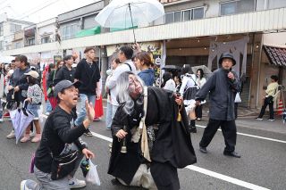 福山・松永駅周辺でハロウィーンイベント　旧商店街「ホラー仕様」でゾンビ出現