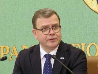 “理想の国”のイメージ揺るがす「つり目」投稿　フィンランド国会議員がＳＮＳでアジア人差別ポーズ