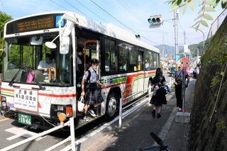 新見市などで路線バス実証スタート　ＪＲ芸備線存廃巡り経済効果を試算