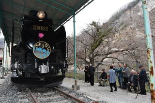 「三重連」ラストランの雄姿を〝再現〟　「Ｄ５１」８３８保存会がイベント開催