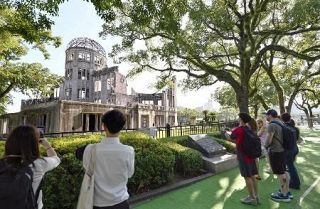 平和教育はなぜ「偏向」と批判されるようになったか？　「教え子を再び戦場に送るな」かつてスローガンを掲げた日教組の加入率は低迷、新たな取り組みは生まれるのか…