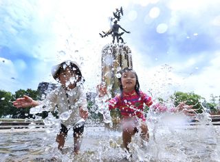 中国地方が梅雨明け　平年より１１日早く