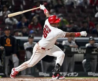 広５―４巨（１３日）　広島がサヨナラ勝ち