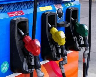 ガソリンの暫定税率廃止　導入半世紀、重負担に不満
