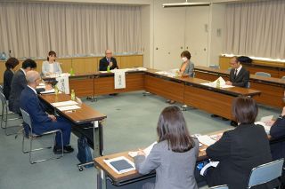 岡山市の宿泊税 検討委が答申案　１人１泊２００円 ５月に市長へ提出