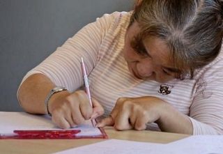 「私を生まれ変わらせてください」胎児性水俣病患者の訴えに、大臣と社長は…　新潟で開かれた式典と懇談の１日【新潟水俣病・公式確認６０年（下）】