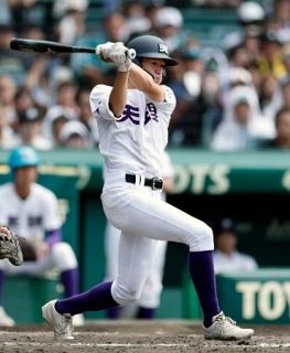 天理が９年ぶりの８強　全国高校野球選手権第１１日