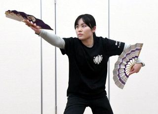 女性初の神楽師誕生　成羽の育成会所属 藤原里菜さん
