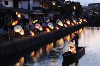 趣増す白壁の町並み　倉敷春宵あかり開幕