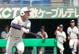 倉敷商、中盤に逆転し関西押し切る　高校野球 第１２日 準決勝