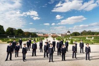 【ワーオ！】ウィーン少年合唱団が新曲　天使たちが歌う賢治や中也