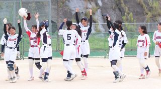 新見一１２連覇、倉敷南・連島Ｖ　岡山県中学総体ソフトボール