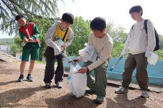 ごみ拾い大会を定期開催、定着目指す　山陽学園中・高地歴部