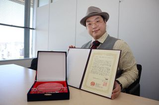 「ベスト・クロースアップ・マジシャン」受賞　岡山の林王子さん