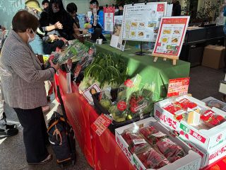 岡山・矢掛町特産のイタリア野菜　東京でＰＲ、１８日まで