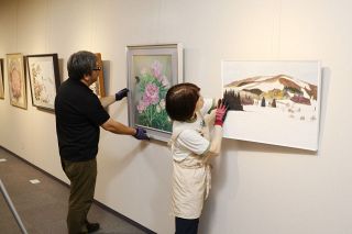 県北美術展１０日開幕 アルネ・津山　絵画や工芸 ５部門に１５８点