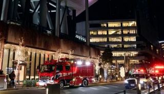 スカイツリー２４日まで臨時休業　ＥＶ閉じ込め、金属板で客避難