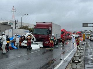 ３台絡む事故 男性１人死亡　岡山 国道２号