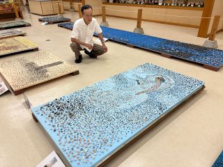 印象派の光や風自然石で表現　岡山・建部 三宅さん「モネ展」