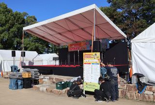 ステージやグルメ屋台など多彩なイベント　秋のおかやま桃太郎まつり開幕 岡山城一帯で１１日