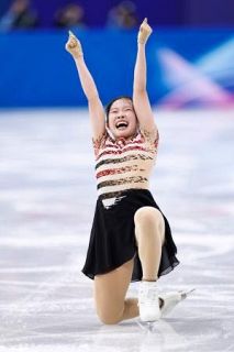フィギュアＳＰ、中井亜美が首位　坂本花織は２位、団体追い抜き銅