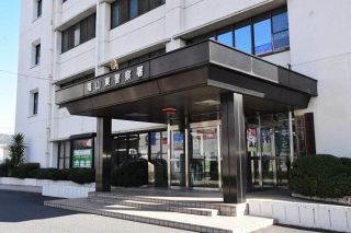 歩いていた女性 車にはねられ死亡　福山の市道