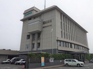 １００万円だまし取った２４歳の女逮捕　虚偽の借用書使い 容疑で玉島署