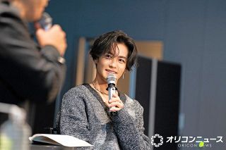 THE RAMPAGE川村壱馬、“コロロ愛”を熱弁 オリジナル食べ方も披露し会場