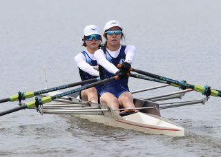 女子ダブルスカル操山２年の津田、田中ペアＶ 岡山県高校総体ローイング