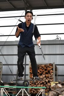 【一期一会の笑顔－福山の大道芸人】（下）かぶれんさん（１６）　高校１年　師匠に憧れて