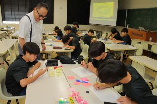 新スタジアムを核にまちづくり アイデア続々　  岡山で中高生向けワークショップ
