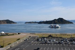 アートや工場見学 クルーズ満喫を　２１日、宇野港発着