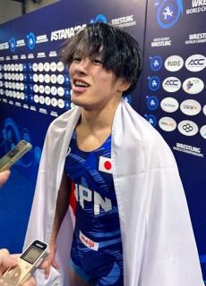 ６０キロ級五味が初出場優勝　世界レスリング第２日