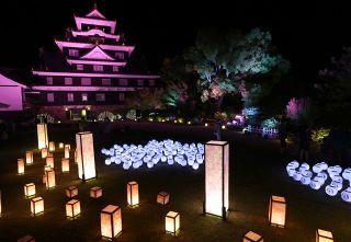 春らしい温かな光　「幻想庭園」「烏城灯源郷」開幕、５月５日まで