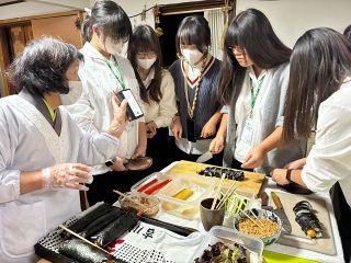 吉備中央「農家民宿」１０年、事業好調　外国人の利用増、情報発信や受け入れ充実