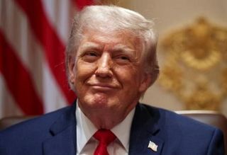 １９日の署名式典直後に本格交渉　米イラン、海峡開放「６０日間」