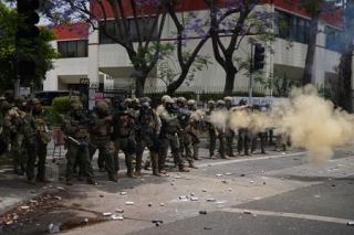 米、移民抗議活動に州兵派遣へ　トランプ政権、取り締まり強化