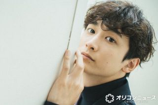 【めおと日和】深見役・小関裕太、久々の“軍服姿”撮影オフショットに反響「おかえりなさい」「このお姿を見ただけで一気にワクワクしてきました」