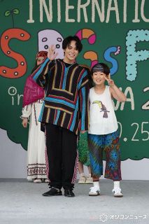 菅田将暉＆神木隆之介＆二階堂ふみ、突然の登場に渋谷の街が騒然